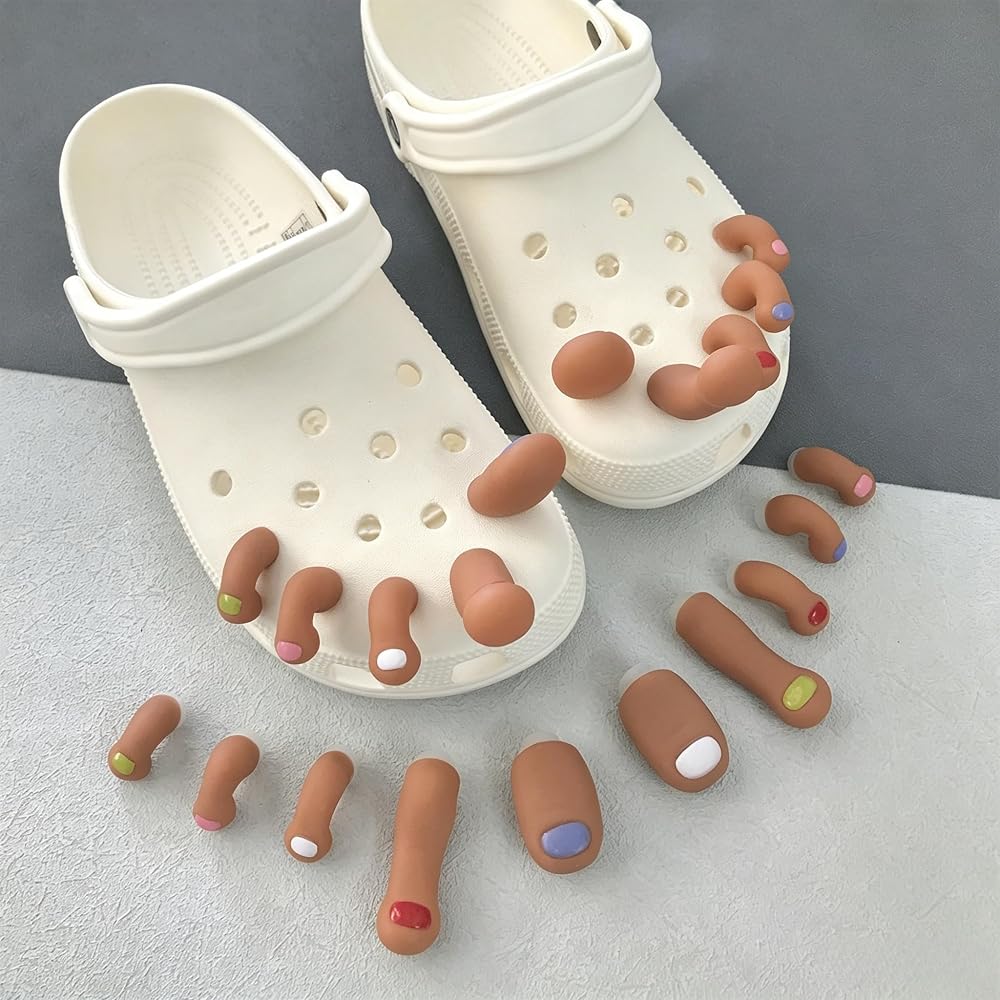 Funny Toe Shoe Charms – 10 Pcs 👣